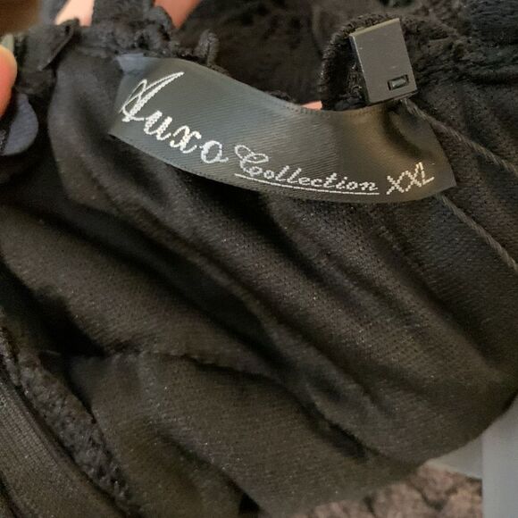 AUXO collection XXL black lace over lining mini dress - Picture 5 of 12